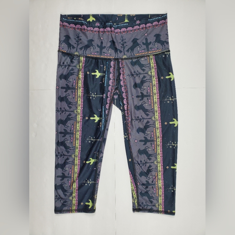Teeki Medium Capri Leggings Wild & Free Cactus Horses Western